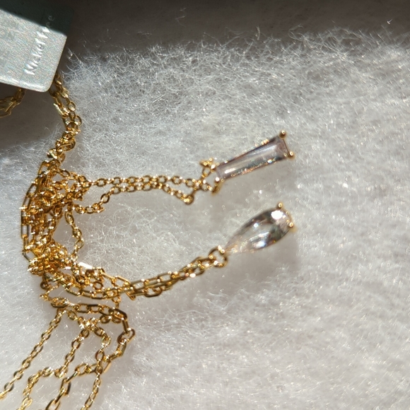 CZ tiered gold necklace 💖 - Picture 2 of 5